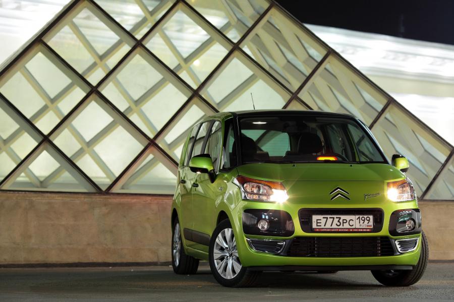  Citroen C3 Picasso 2009 года  (фото 119 из 242)